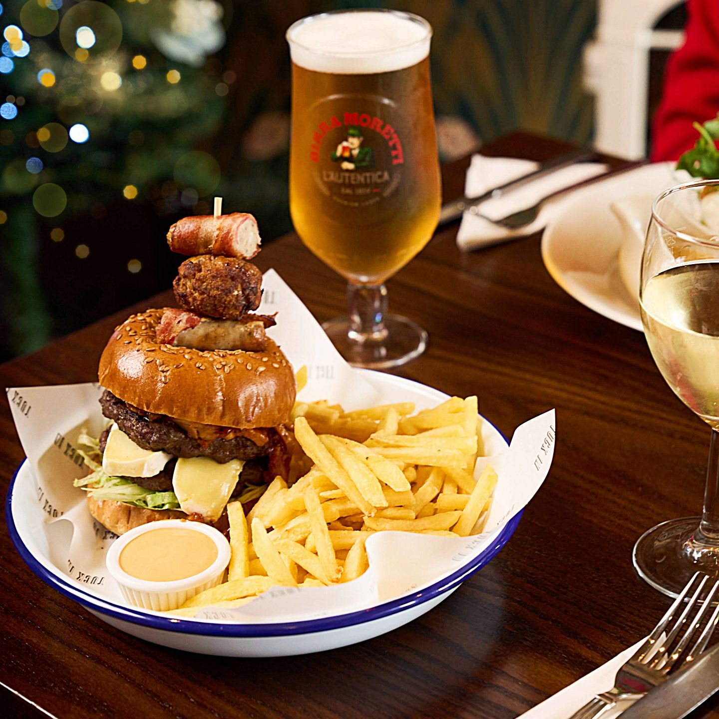 Festive Lunch & Dinner at The Ten Lock Flight in Runcorn